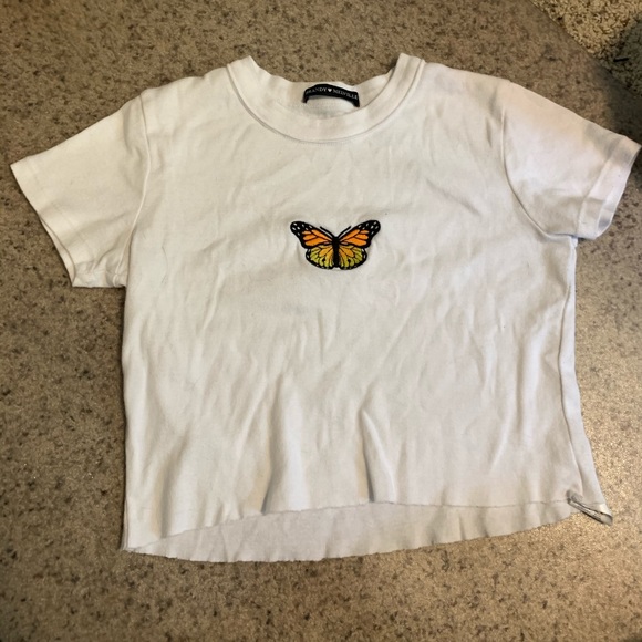 Brandy Melville Tops - BRANDY MELVILLE CROPPED BUTTERFLY TOP